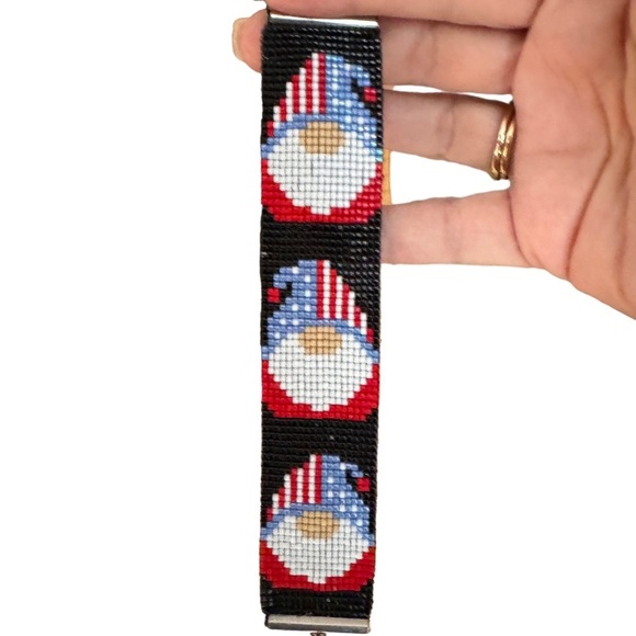 Handcrafted patriotic gnome beaded loom bracelet adjustable w/ blue heart charm - Picture 4 of 7